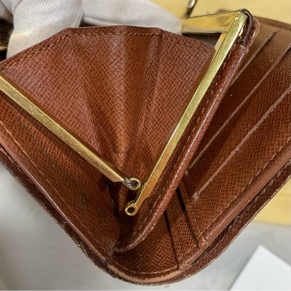 LOUIS VUITTON MONOGRAM BIFOLD VIENNOIS KISSLOCK WALLET✨FULL INCLUSION✨✨ - Picture 14 of 16